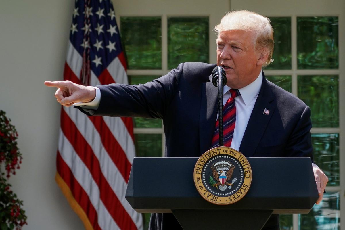 Трамп може підкупити Путіна поступкою, яка послабить Україну, Європу і США, - Politico