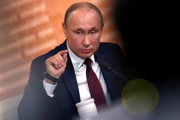 Путін вимагав гарантій, що російська мова стане офіційною в Україні, - NYT