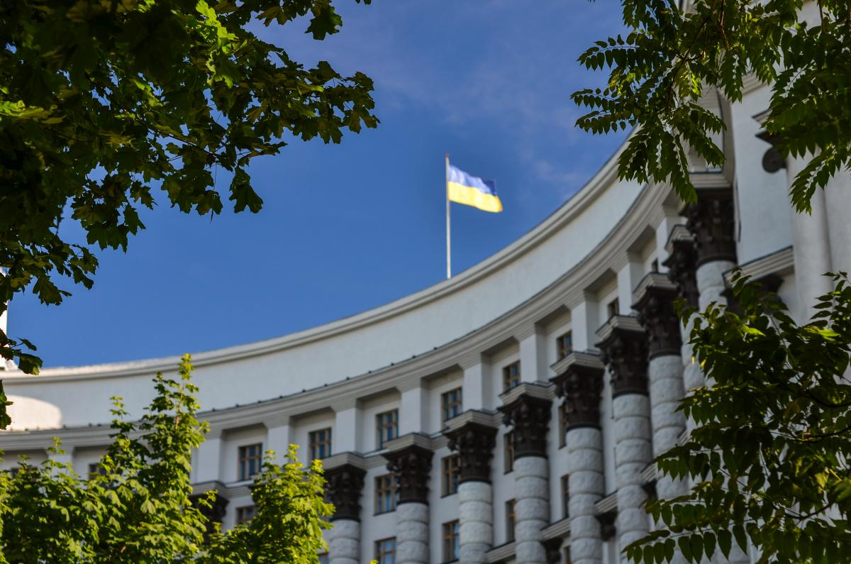 У Кабміні пропонують штрафувати за порушення комендантської години: що відомо