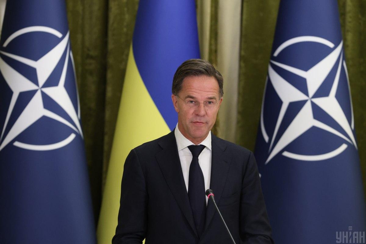 Передача зброї Україні триватиме незалежно від результату зустрічі Трампа і Путіна, - Рютте