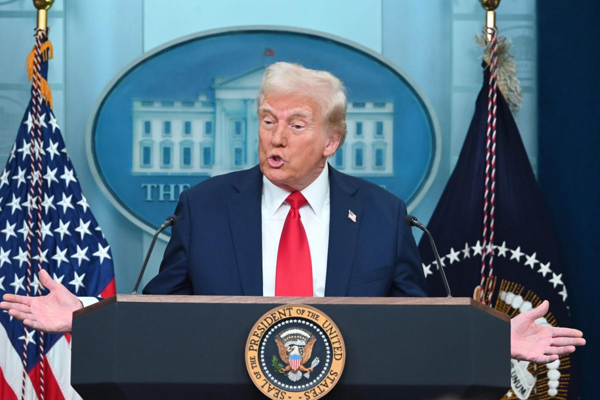 Трамп поспілкується з європейськими лідерами до зустрічі з Путіним, - Politico