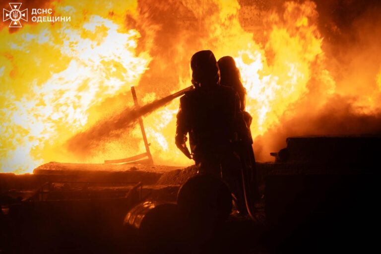 Росія завдала масованого удару по Одесі: уражено об'єкт азербайджанської нафтової компанії