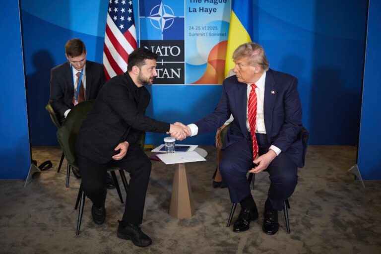 Трамп дуже незадоволений, що Угорщина та Словаччина купують нафту з РФ, – Зеленський