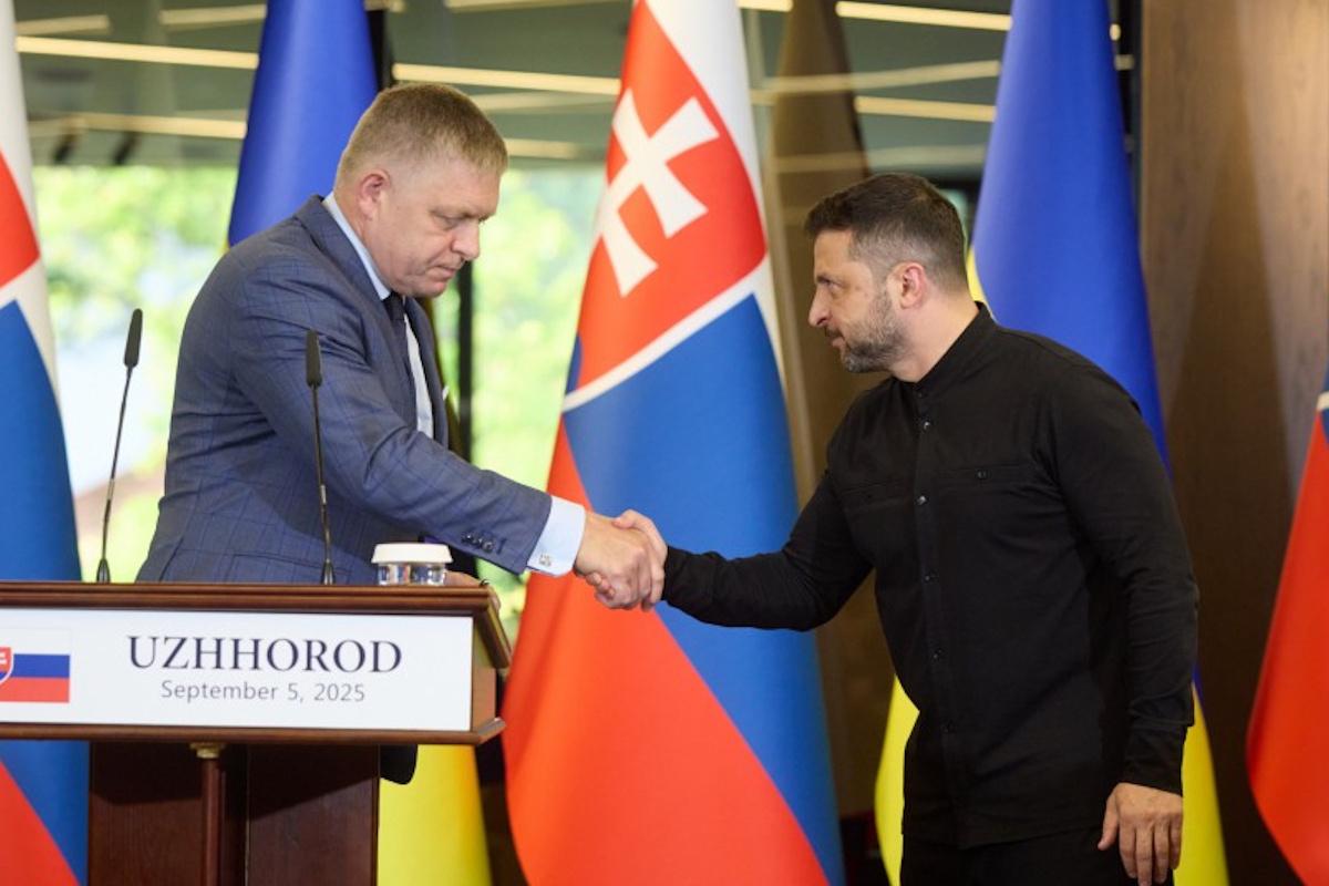 "Наробили фатальних помилок": Фіцо запропонував Україні допомогу