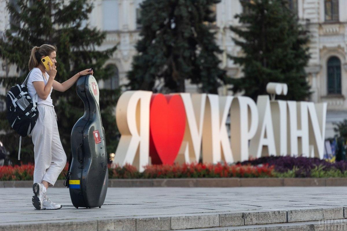 Туризм в Україні б'є рекорди: туристичний збір вперше перевищив довоєнний показник