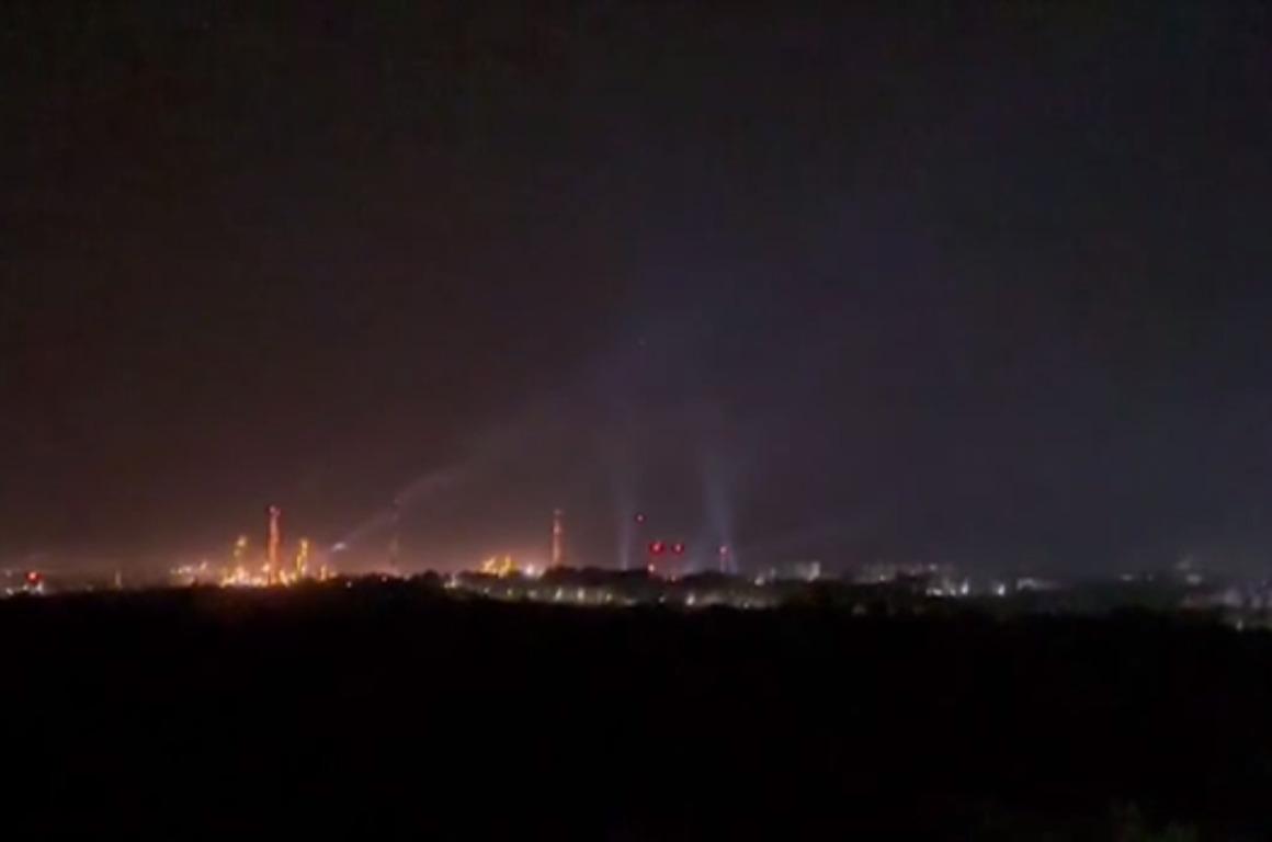 У Росії уражено Саратовський НПЗ: подробиці від Генштабу ЗСУ