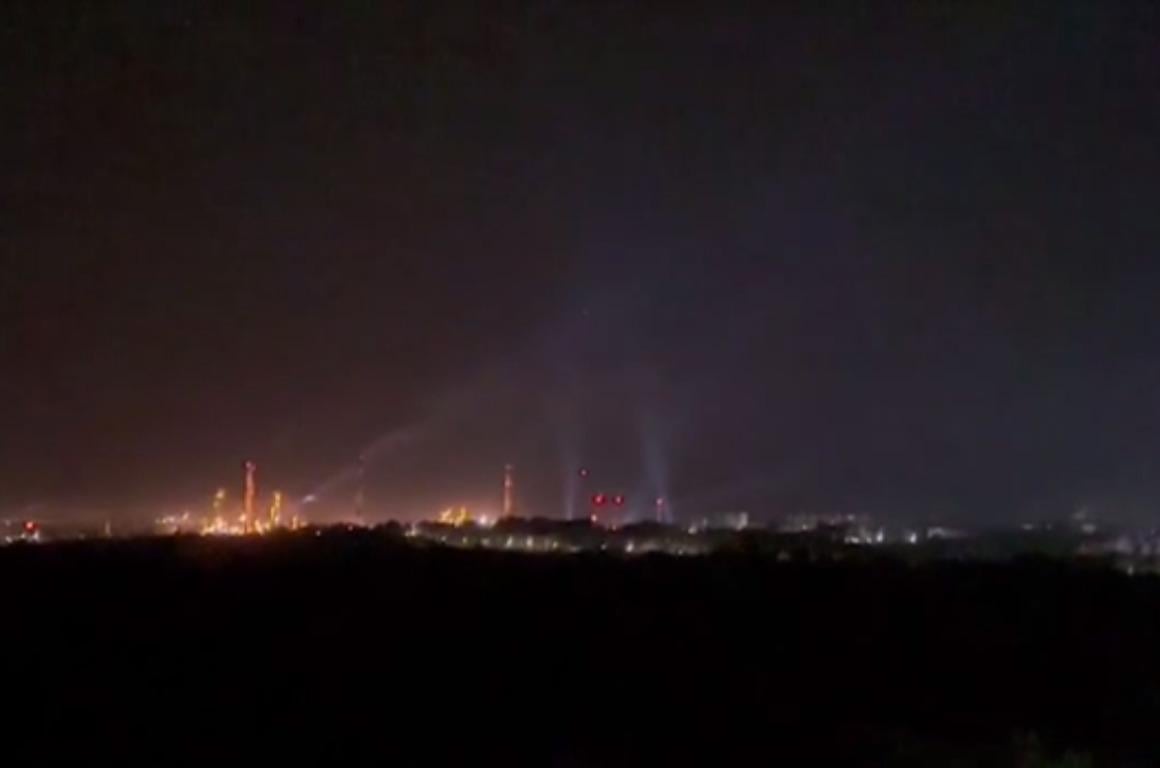 У Росії уражено Саратовський НПЗ: подробиці від Генштабу ЗСУ