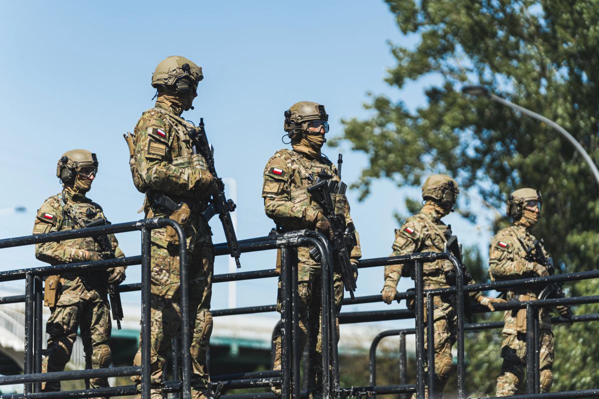 польща-хоче-збивати-росіиські-об-єкти-над-украіною-без-схвал-dcee13f7