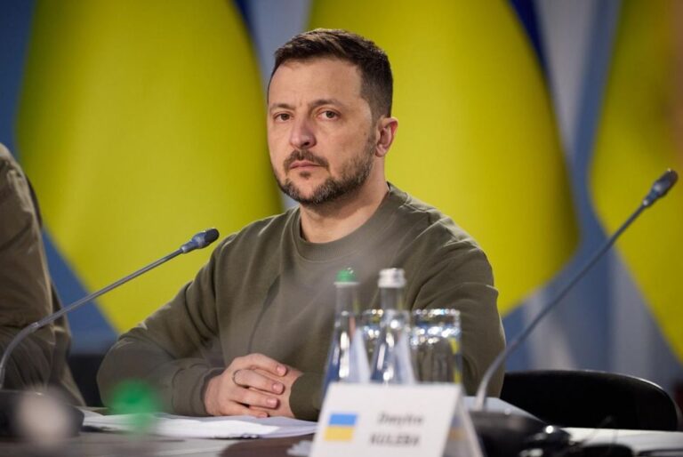 зеленськии-звернувся-до-народу-із-проханням-fd862750