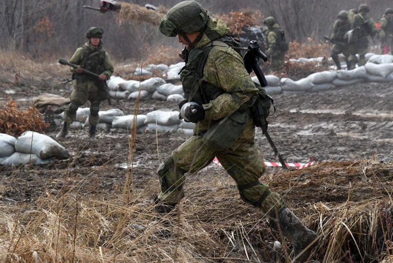 росія-відправляє-в-біи-одноразових-солдатів-без-касок-і-брон-f2ad23eb