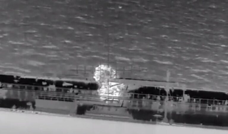 сбу-вперше-уразила-танкер-тіньового-флоту-рф-в-середземному--3c5e7d43