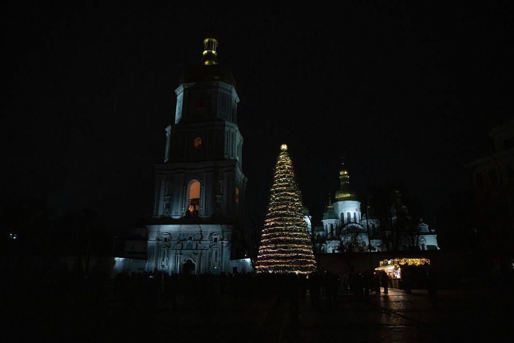 в-києві-запалили-вогні-головноі-новорічноі-ялинки-украіни-фо-62d562f6