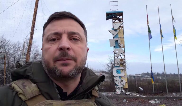 зеленськии-записав-відео-з-куп-янська-якии-путін-окупував-ще-617e4c83