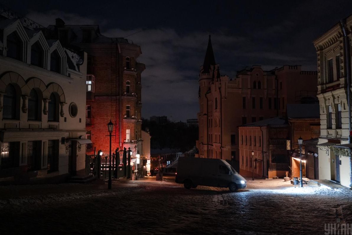 графіки-відключень-електроенергіі-у-четвер-коли-не-буде-світ-4253bc24