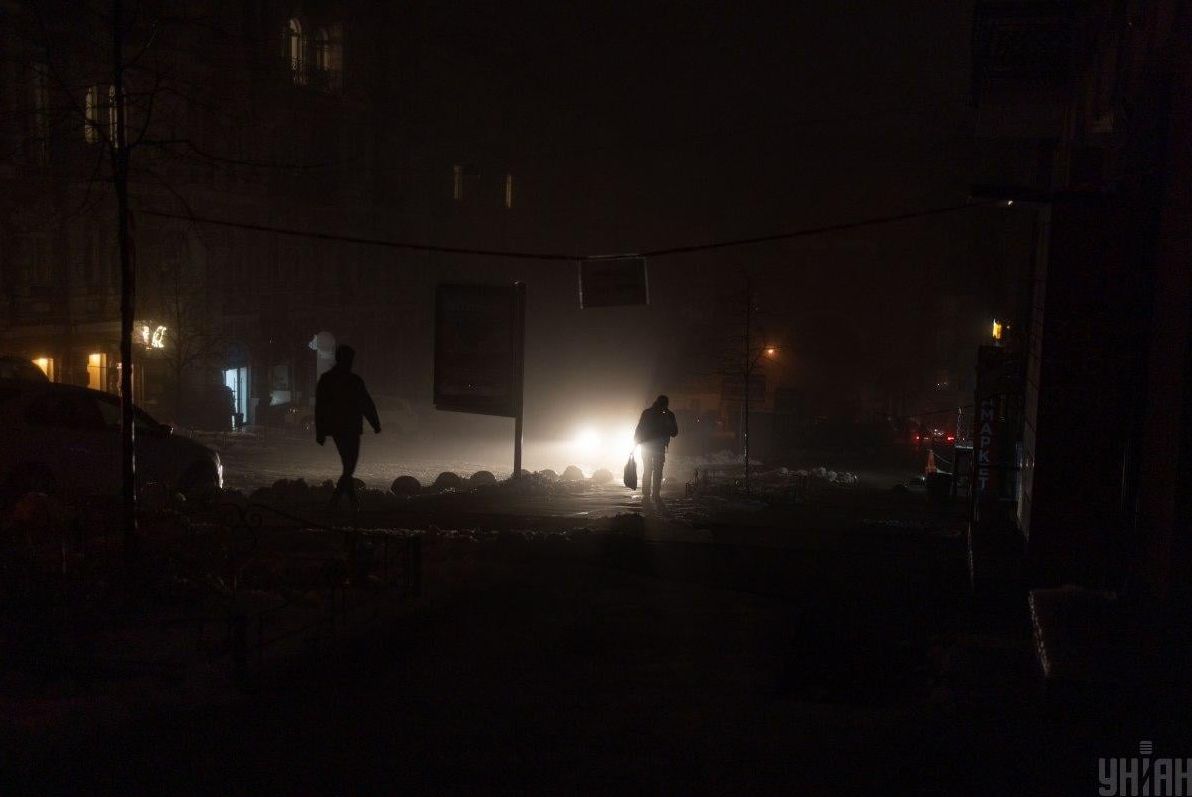 графіки-відключень-на-п-ятницю-хто-і-скільки-буде-сидіти-без-02120c97