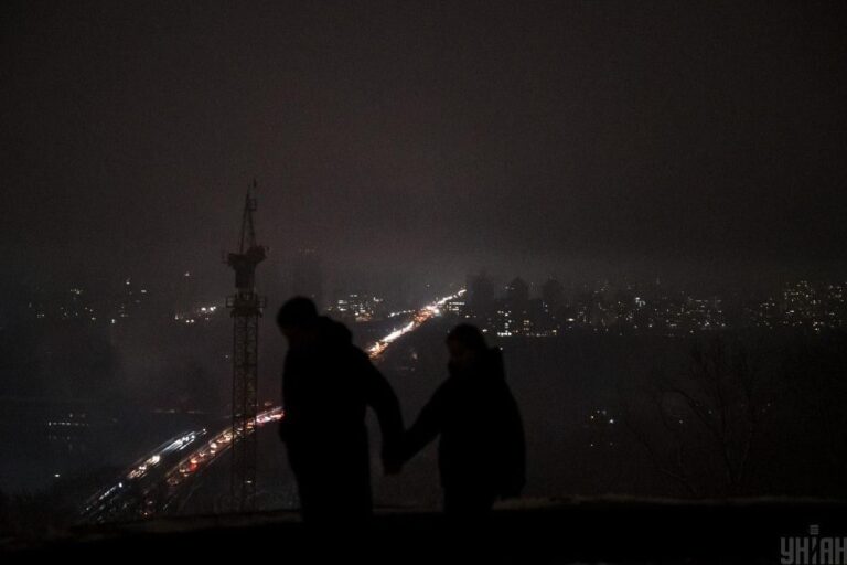 графіки-відключень-світла-на-28-січня-коли-не-буде-електроен-112bb48a