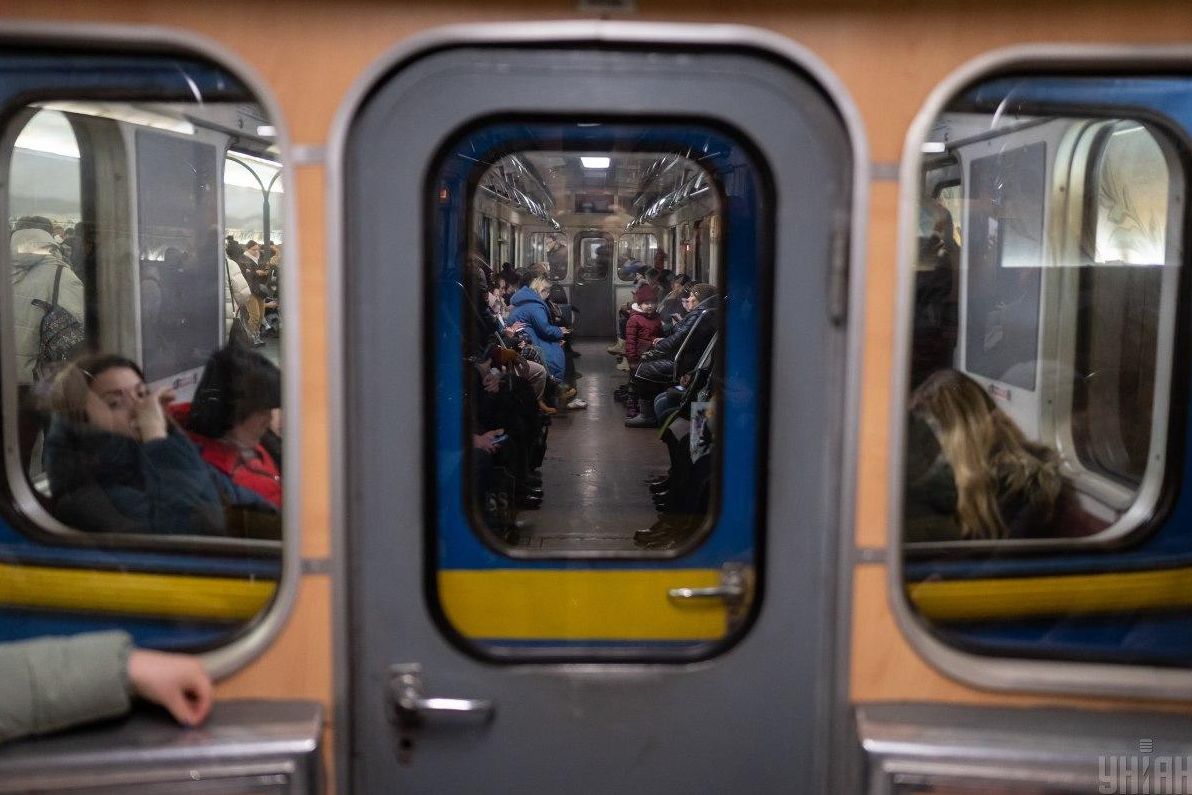 киівськии-метрополітен-збільшив-інтервал-руху-поіздів-скільк-4f7378a8
