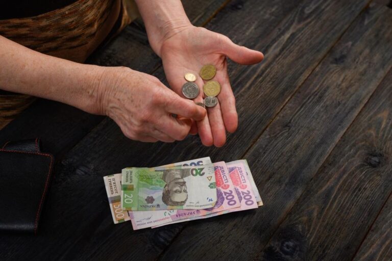 пенсіі-в-украіні-планують-суттєво-підвищити-міністр-розповів-98193d8b