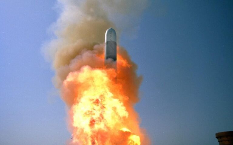 реальнии-важіль-у-kyiv-post-розповіли-про-таємну-спробу-озбр-ad381e5f