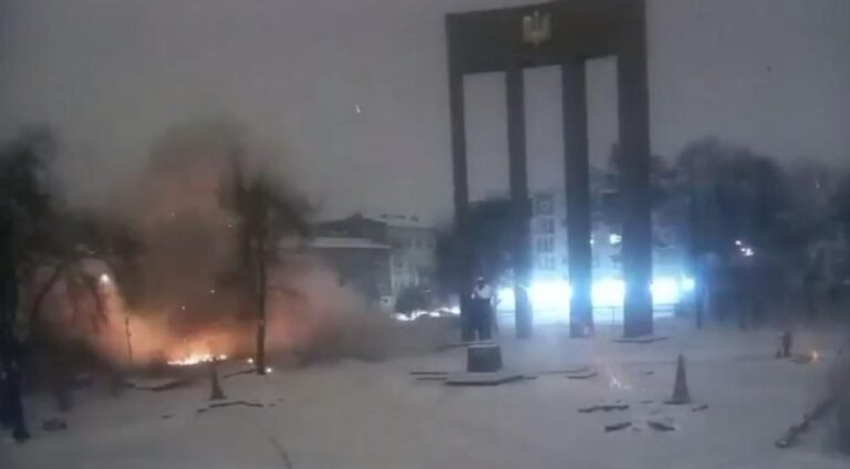 росіиськии-дрон-вдарив-у-дитячии-маиданчик-у-центрі-львова-в-c8944390