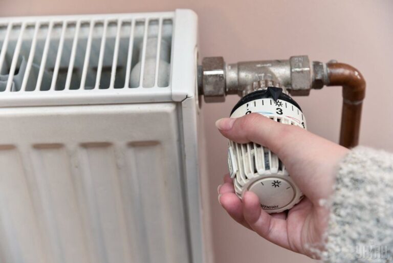 у-домівки-киян-повертається-тепло-скільки-ще-будинків-без-оп-ac4f2672