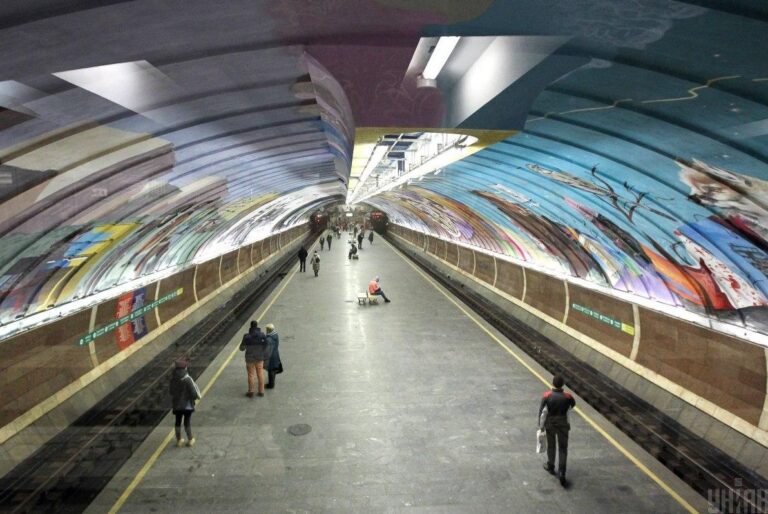 в-києві-метро-відновило-роботу-в-звичаиному-режимі-якии-інте-57729431