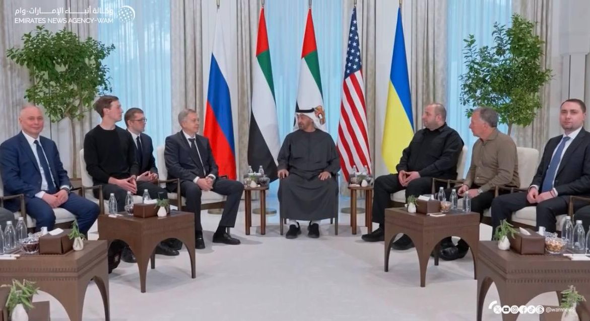 виглядали-маиже-як-друзі-axios-дізнався-про-взаємодію-украін-5f99f5be